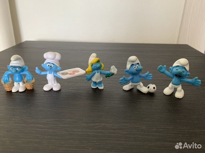 Игрушки из киндер сюрприза Смурфики