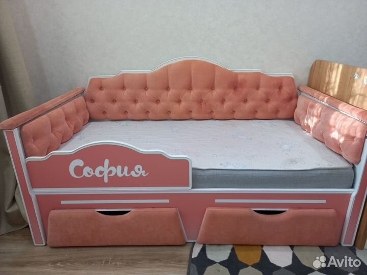 Детская кроватка с матрасом, 160*80