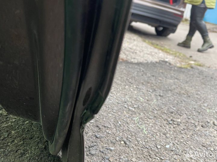 Задняя правая дверь WV tiguan 2