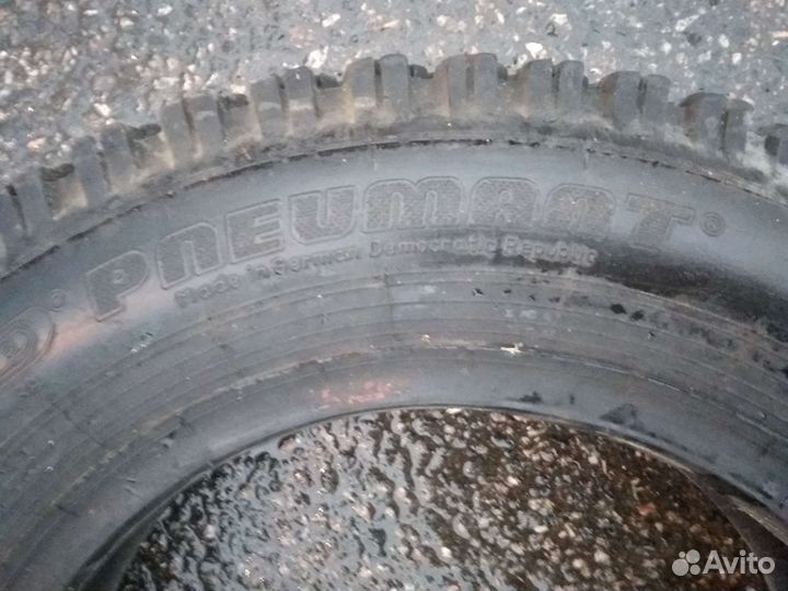 1Покрышка на 13,на классику