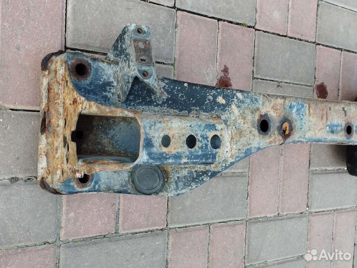 Балка передняя Toyota Crown S170 4wd