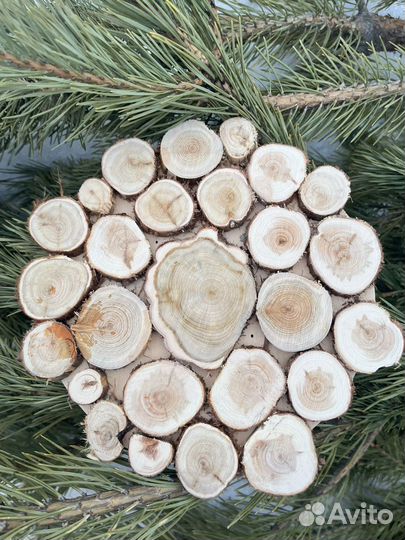 Подставка под горячее из можевельника