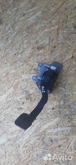 Электронная педаль газа peugeot 206