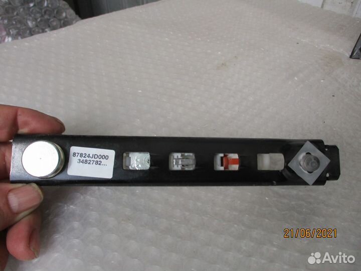 Механизм регулировки ремня безопасност Qashqai J10