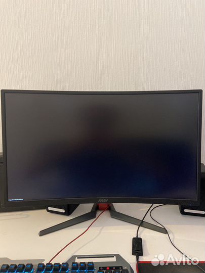 Монитор MSI Optix G27C2 27