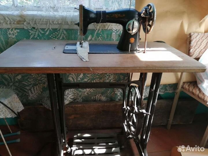 Швейная машинка