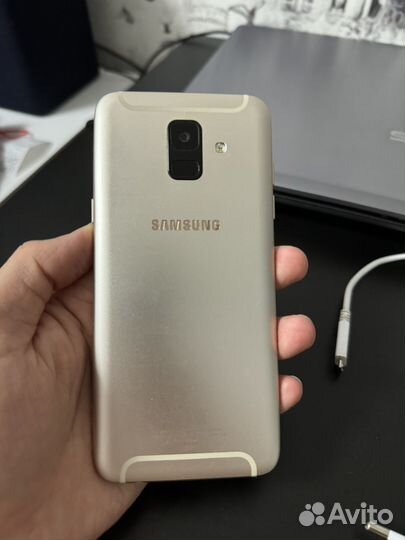 Samsung Galaxy A6, 3/32 ГБ