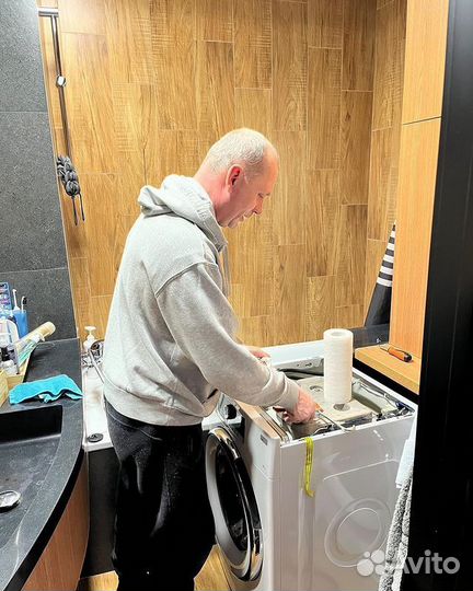 Ремонт холодильников Ремонт стиральных машин