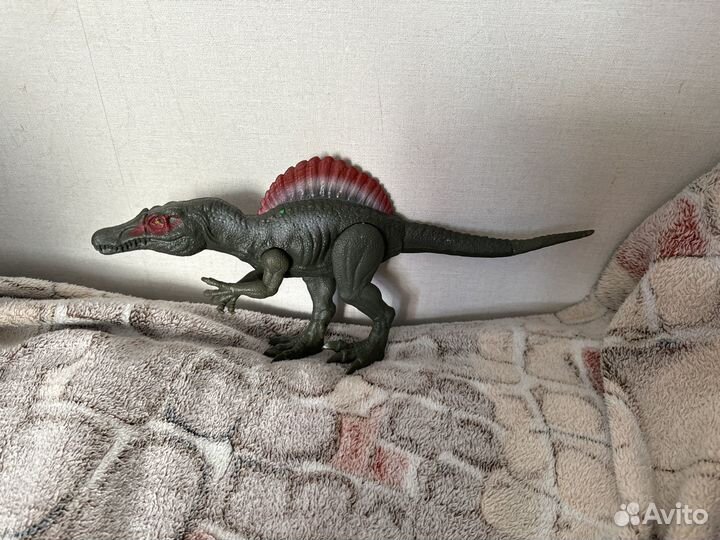 Игрушка динозавр