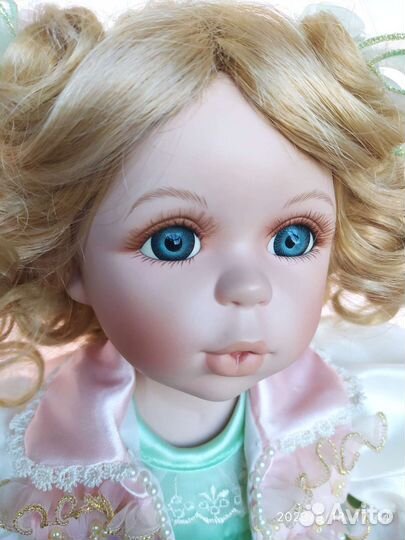 Кукла фарфоровая remeco collection