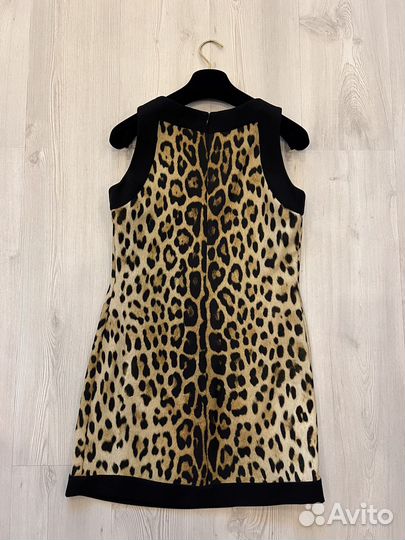 Платье женское moschino