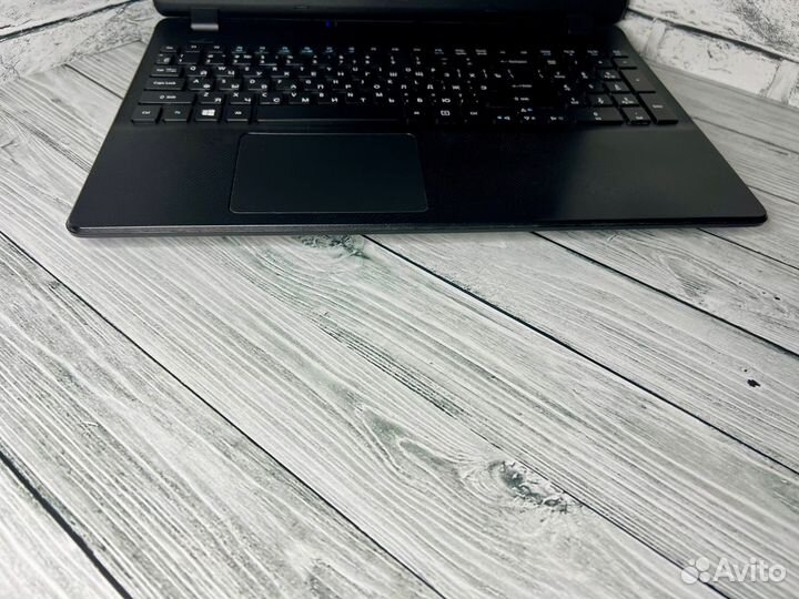 Офисный ноутбук Acer