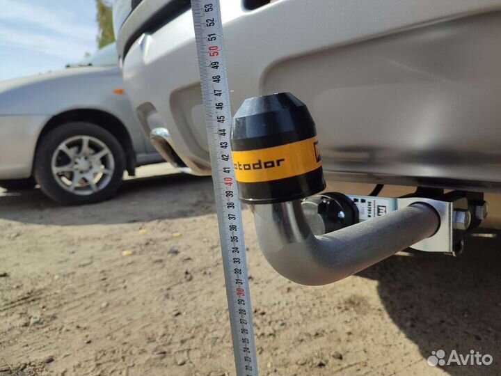 Фаркоп с оцинкованным шаром на Geely Atlas