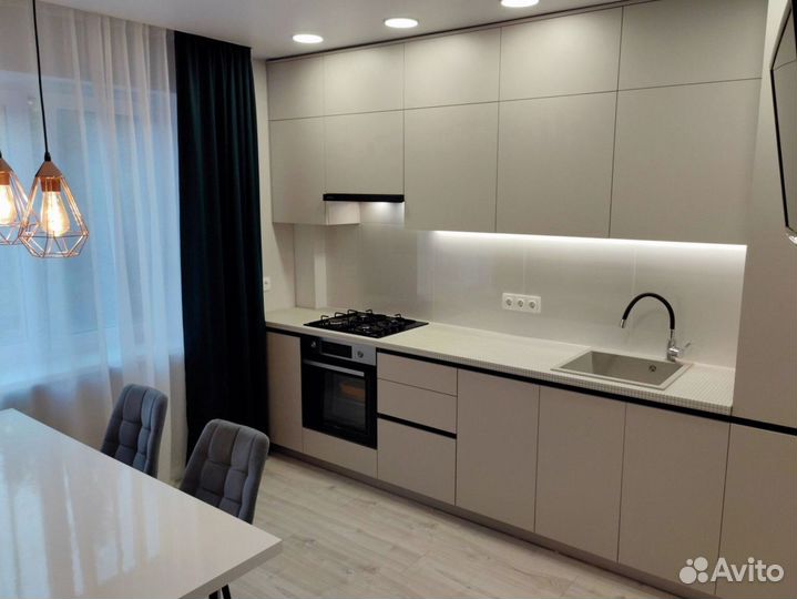 Кухонный гарнитур угловой в