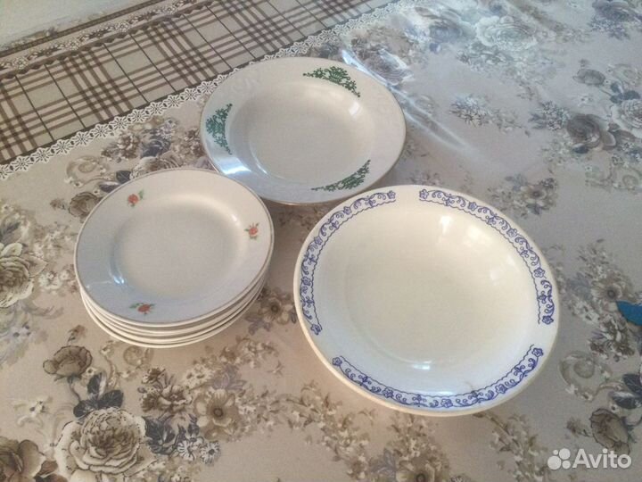 Набор столовых тарелок СССР