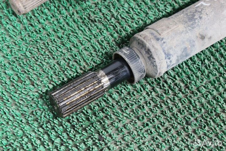 Карданный вал Mercedes W126