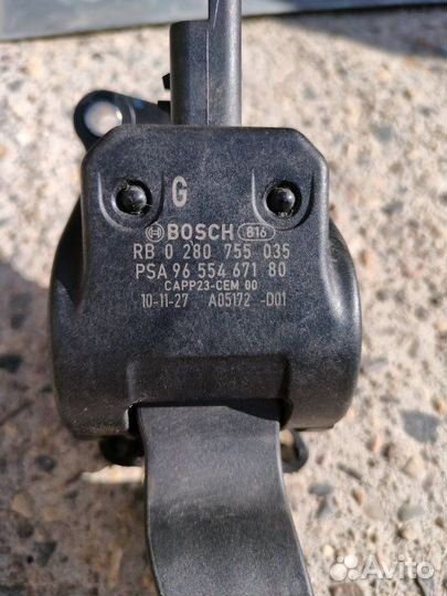 Педаль газа Peugeot Partner минивен 1.4 KFW 2011