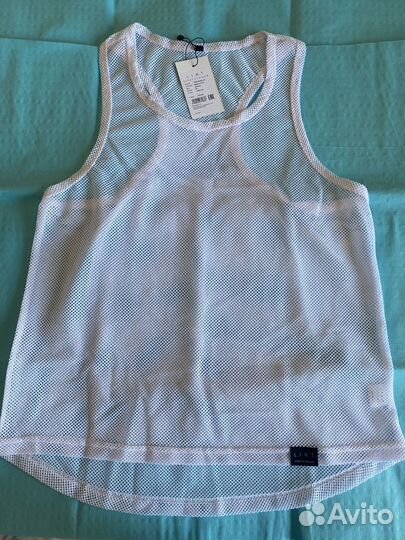 Спортивная майка женская