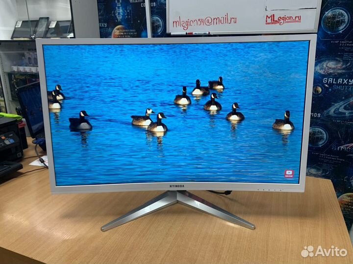 Монитор Изогнутый 32(82) /Full HD(1920x1080) /VGA