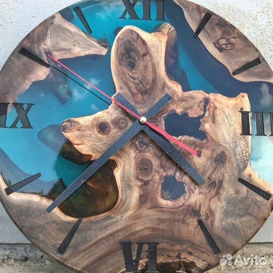 Часы из слэба и эпоксидной смолы
