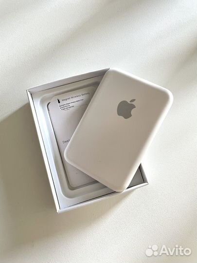 Беспроводной повербанк Apple MagSafe Battery Pack