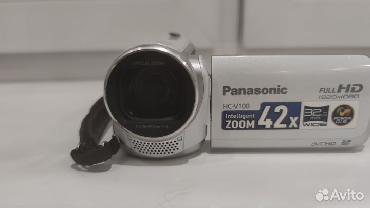 Panasonic hc-v100 + дополнительно аккумулятор