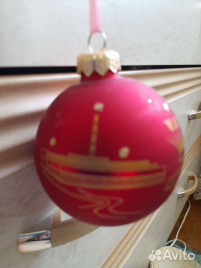 Елочная игрушка шар