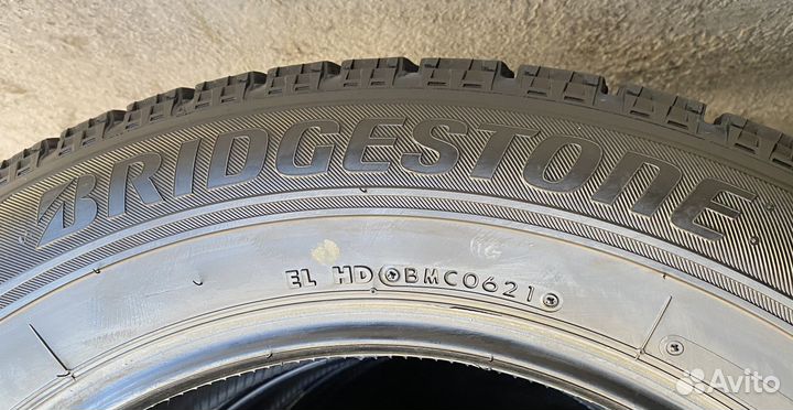 Bridgestone Blizzak VRX 225/60 R18 100S