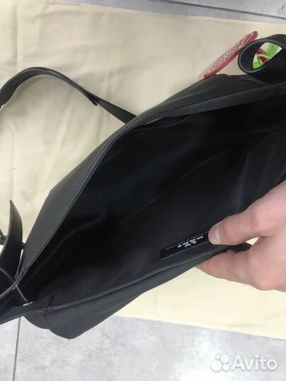 Сумка-мессенджер Louis Vuitton