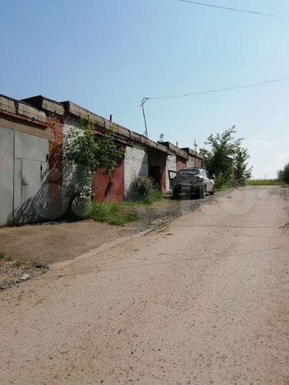 Гараж, > 30 м²