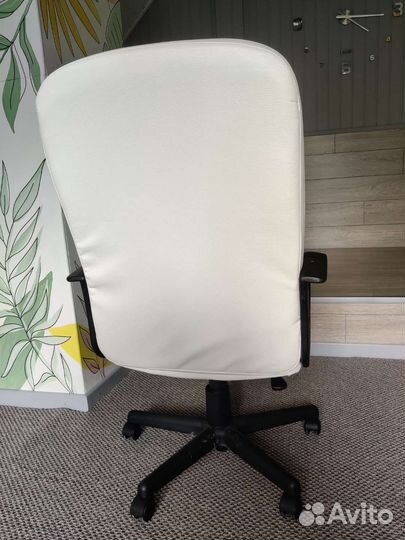 Компьютерное кресло