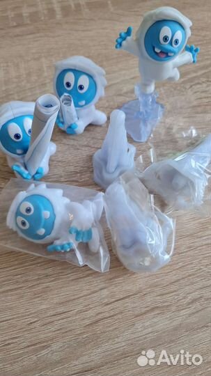 Игрушки из киндера макси