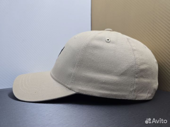 Бейсболка мужская Under Armour бежевая