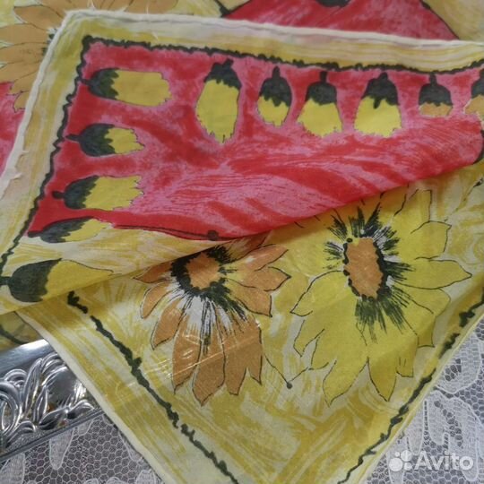 Винтажный шёлковый платок