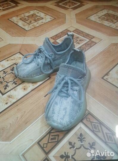 Кроссовки детские