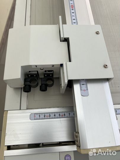 Планшетный режущий плоттер Graphtec FC 2250-120