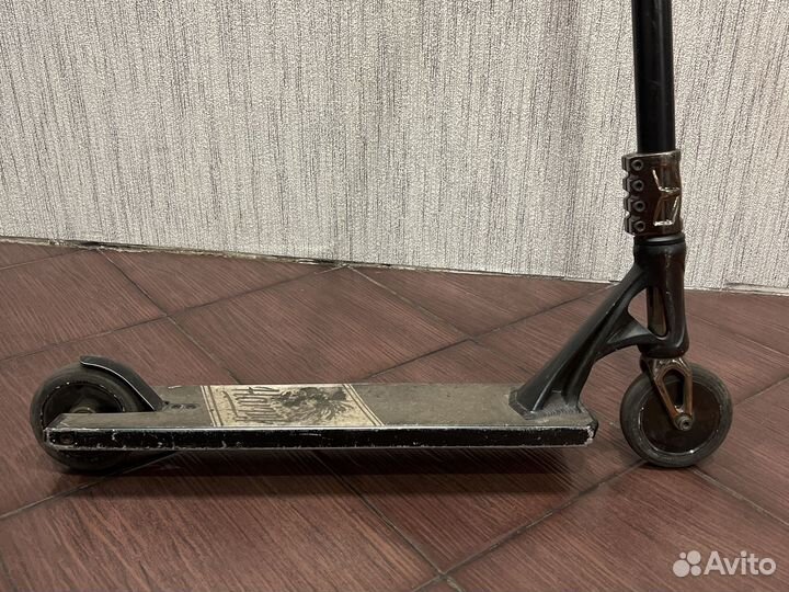 Трюковой самокат tech team