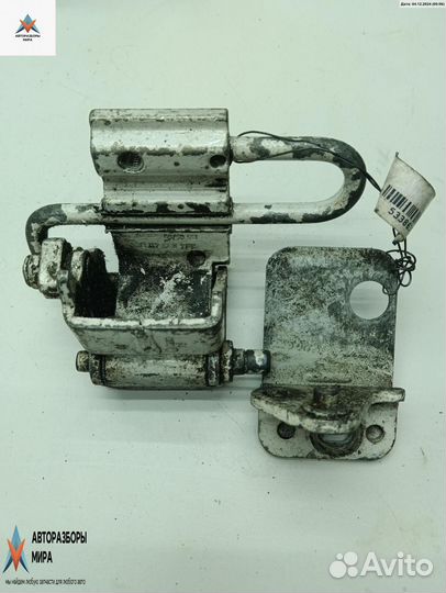 Петля двери Volkswagen Passat B5 1999