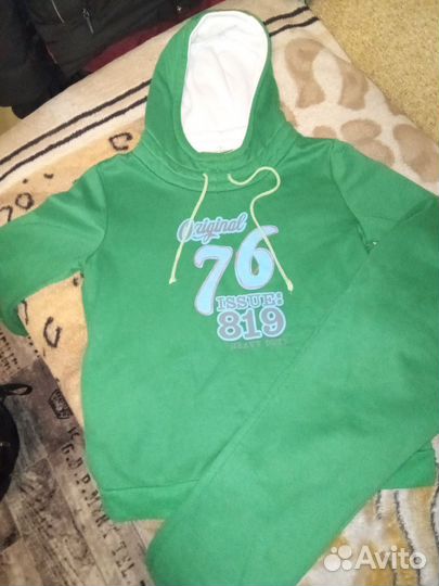 Женский спортивный костюм размер L