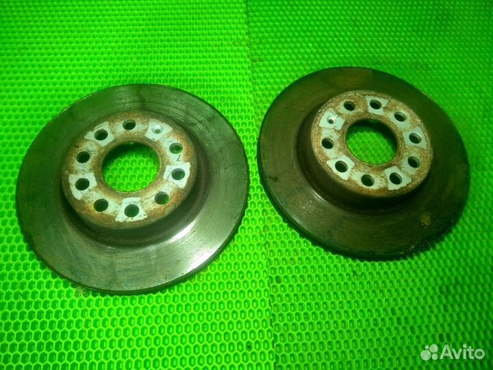 Тормозные диски передние Skoda Octavia II A5