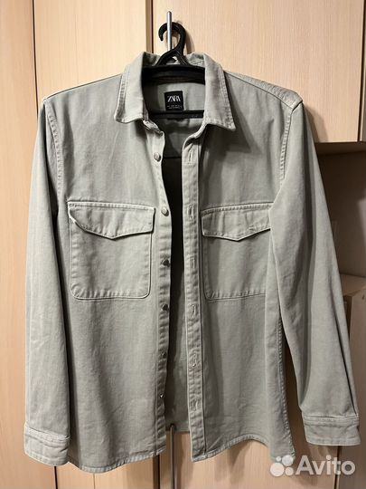 Джинсовая куртка zara мужская (новая)