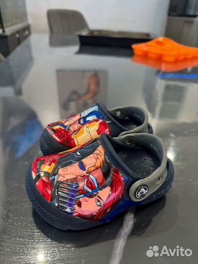 Crocs marvel детские