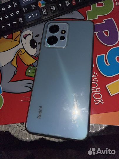 Xiaomi 12, 8/256 ГБ