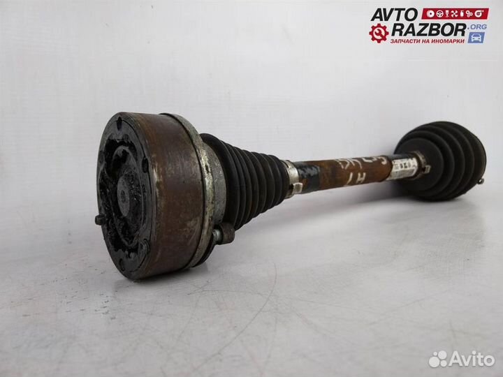 Полуось передняя левая Audi A1 2010