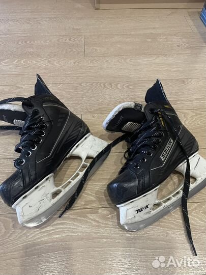 Хоккейные коньки bauer