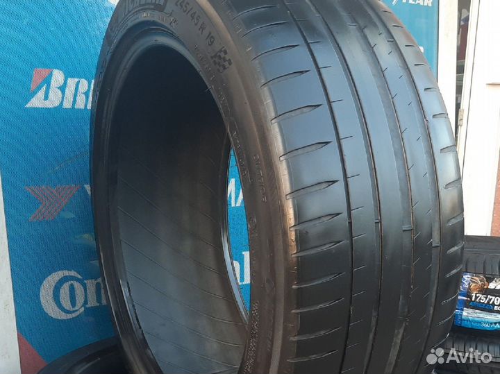 Michelin Pilot Sport 4 245/45 R19 102Y