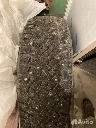 Pirelli Formula Ice 215/65 R16