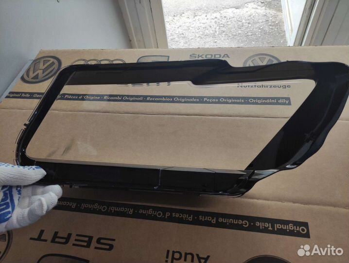 Стекло фары Audi Q5