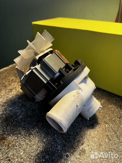 Помпа для стиральной машины ariston,Indesit