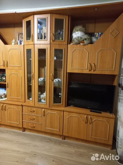 Стенка в гостиную бу